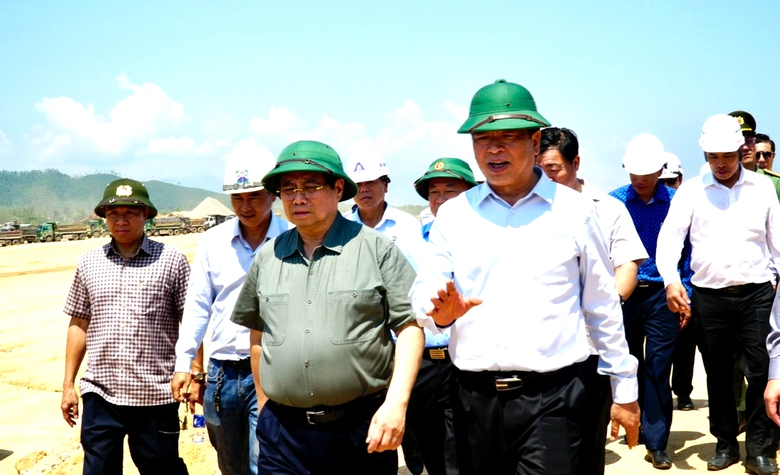 Tăng tốc thi c&ocirc;ng, khai th&aacute;c dự &aacute;n mở rộng s&acirc;n bay Ph&ugrave; C&aacute;t vượt tiến độ 3 th&aacute;ng- Ảnh 2.