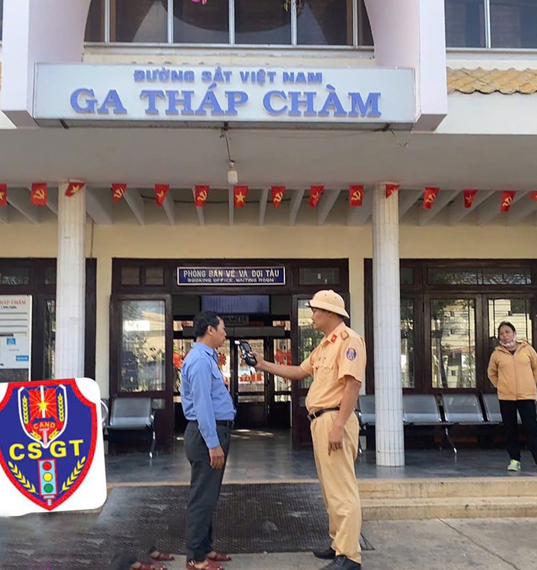 Kh&aacute;nh H&ograve;a: 10 ng&agrave;y xử l&yacute; gần 100 trường hợp vi phạm an to&agrave;n giao th&ocirc;ng đường sắt- Ảnh 1.