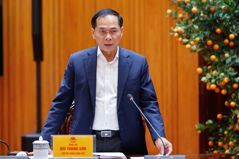 Thủ tướng: Sử dụng Quỹ b&igrave;nh ổn gi&aacute; xăng dầu, kh&ocirc;ng để thiếu năng lượng trong mọi ho&agrave;n cảnh- Ảnh 2.