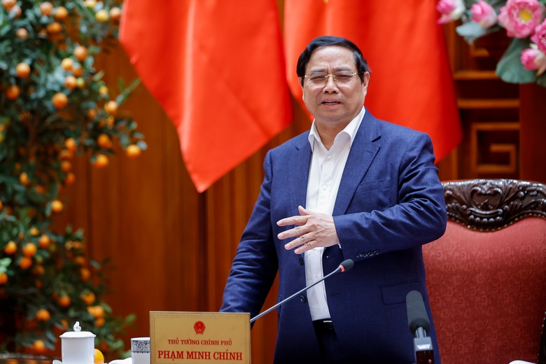 Thủ tướng: Sử dụng Quỹ b&igrave;nh ổn gi&aacute; xăng dầu, kh&ocirc;ng để thiếu năng lượng trong mọi ho&agrave;n cảnh- Ảnh 3.