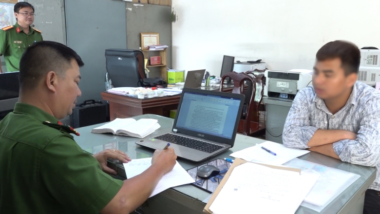 Khởi tố vụ t&agrave;u Th&agrave;nh Đạt 86 đ&acirc;m cầu Ghềnh- Ảnh 2.