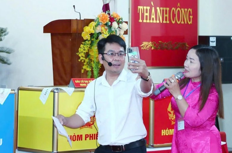 Cử tri c&oacute; được quay phim, chụp h&igrave;nh tại ph&ograve;ng bỏ phiếu?- Ảnh 1.