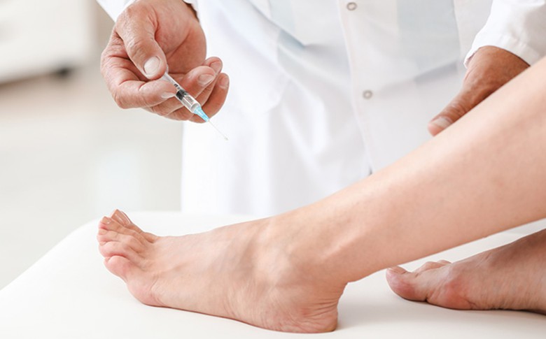 Chuy&ecirc;n gia y tế cảnh b&aacute;o hệ lụy ti&ecirc;m filler thẩm mỹ "dạo"- Ảnh 1.