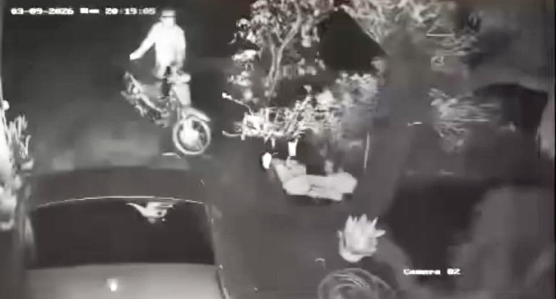 T&acirc;y Ninh: Bị t&agrave;i xế l&ugrave;i &ocirc; t&ocirc; từ nh&agrave; ra đường t&ocirc;ng tr&uacute;ng, thầy hiệu trưởng tử vong- Ảnh 1.