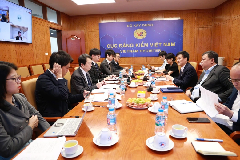 Hợp tác Việt - Nhật nâng cấp hệ thống kiểm định, kiểm soát khí thải phương tiện- Ảnh 1. Hợp tác Việt - Nhật nâng cấp hệ thống kiểm định, kiểm soát khí thải phương tiện- Ảnh 1.