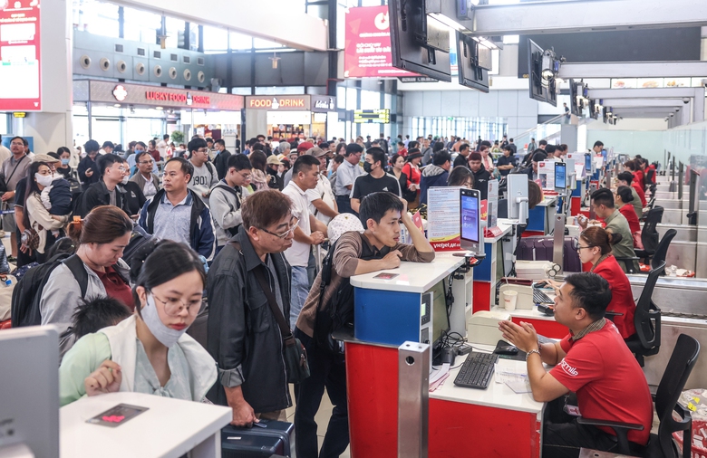 Nghi&ecirc;n cứu tổ chức điều phối slot dịp lễ 30/4 - 1/5 v&agrave; cao điểm h&egrave; 2026- Ảnh 1.