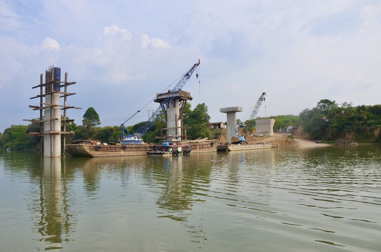 Đồng Nai: Tăng tốc thi c&ocirc;ng, phấn đấu hợp long, th&ocirc;ng xe kỹ thuật cầu Hiếu Li&ecirc;m dịp 30/4- Ảnh 1.