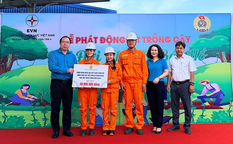 Vĩnh Tân 4: Gieo mầm xanh trên vùng đất nắng gió khô cằn - khởi động "Tết trồng cây" 2026- Ảnh 4.