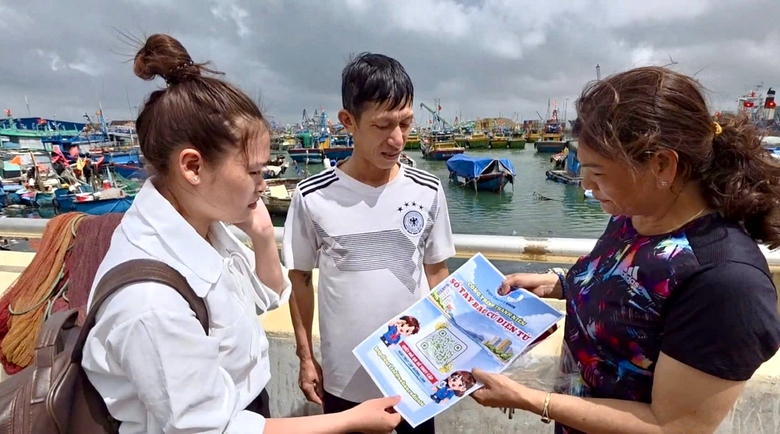 Ngư d&acirc;n Gia Lai thu xếp chuyến đi biển để kịp tham gia bầu cử- Ảnh 2.