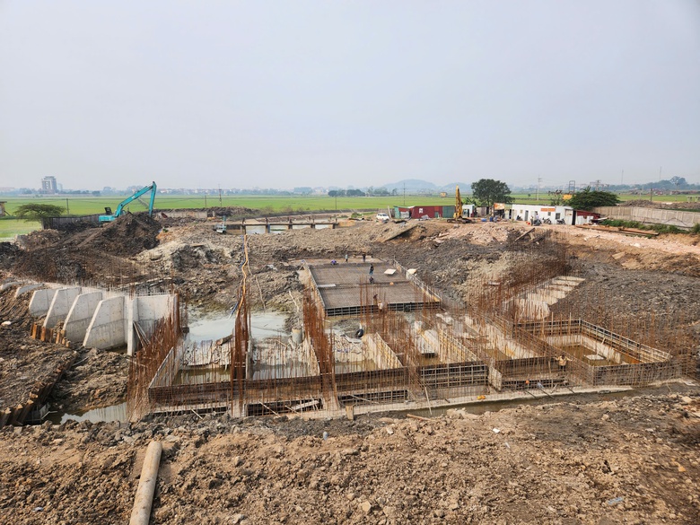 Trạm bơm trăm tỷ đồng thi c&ocirc;ng gần một thập kỷ ở Bắc Ninh bao giờ về đ&iacute;ch?- Ảnh 1.