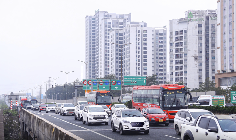 Bộ X&acirc;y dựng y&ecirc;u cầu bảo đảm giao th&ocirc;ng th&ocirc;ng suốt trong ng&agrave;y bầu cử- Ảnh 2.