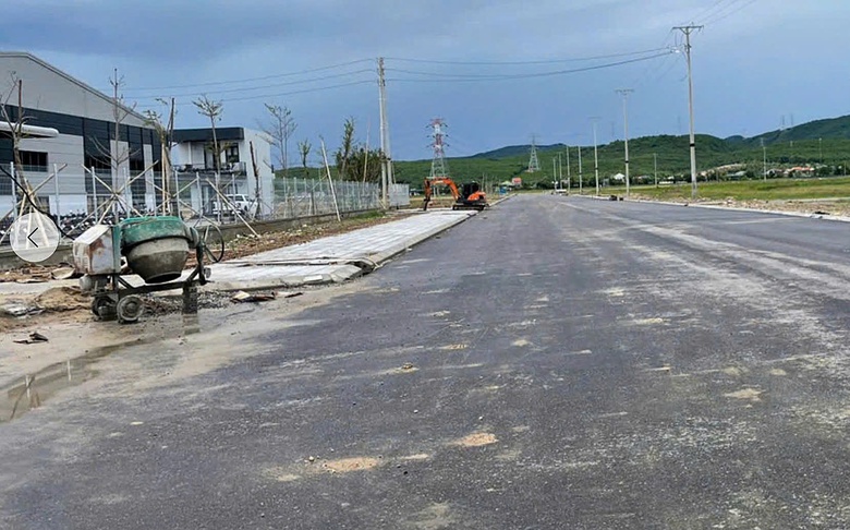 Nghệ An gỡ &ldquo;n&uacute;t thắt&rdquo; để th&uacute;c đẩy ph&aacute;t triển c&aacute;c cụm c&ocirc;ng nghiệp- Ảnh 2.
