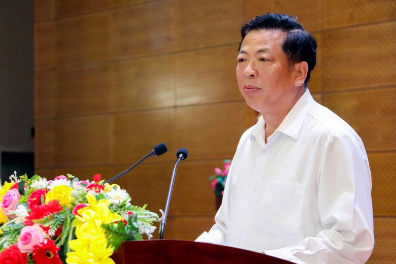 Minister Tran Hong Minh calls on Mien Tay Construction University to align training needs- Ảnh 1.