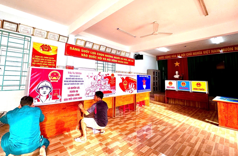 Gia Lai: Rộn r&agrave;ng sắc đỏ cờ hoa, h&aacute;o hức chờ ng&agrave;y bầu cử nơi đảo xa- Ảnh 7.