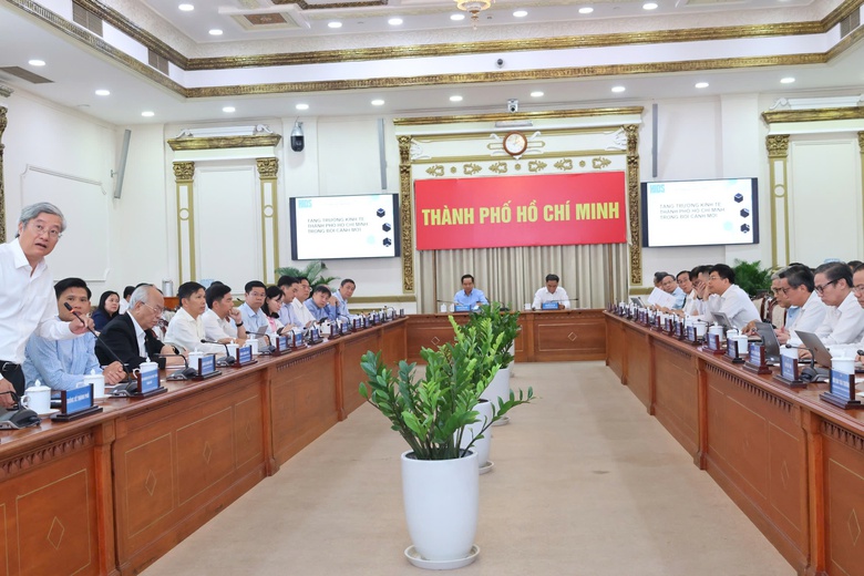 TP.HCM tìm "chìa khóa” cho mục tiêu tăng trưởng hai con số- Ảnh 1. TP.HCM tìm "chìa khóa” cho mục tiêu tăng trưởng hai con số- Ảnh 1.