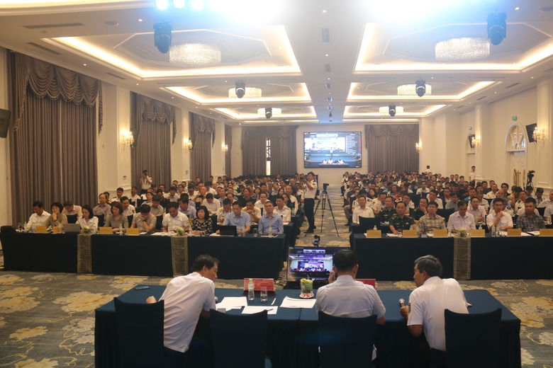 Thứ trưởng Nguyễn Xuân Sang: Không tăng giá dịch vụ hàng hải, ưu tiên tàu chở xăng dầu- Ảnh 1. Thứ trưởng Nguyễn Xuân Sang: Không tăng giá dịch vụ hàng hải, ưu tiên tàu chở xăng dầu- Ảnh 1.