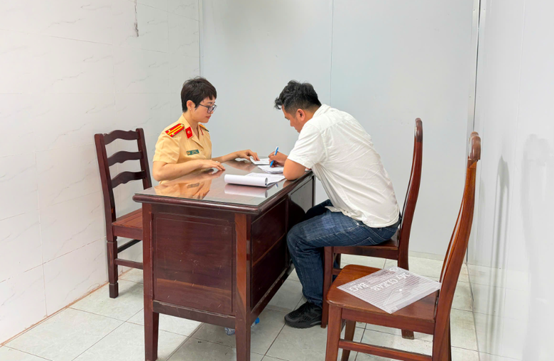 Chủ đầu tư dự &aacute;n đường L&atilde; Xu&acirc;n Oai thừa nhận vi phạm để vật liệu thi c&ocirc;ng lấn đường- Ảnh 1.