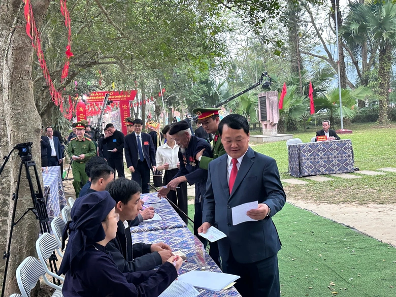 Tuy&ecirc;n Quang: T&acirc;n Tr&agrave;o - v&ugrave;ng đất lịch sử rộn r&agrave;ng trong ng&agrave;y hội bầu cử to&agrave;n d&acirc;n- Ảnh 1.