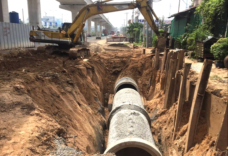 Hà Nội lấy ý kiến dự thảo quy định về công trình ngầm hạ tầng kỹ thuật đô thị- Ảnh 2. UBND thành phố Hà Nội khuyến khích các tổ chức, cá nhân tham gia đầu tư xây dựng các công trình tuy nen, hào kỹ thuật hoặc cống, bể kỹ thuật theo các hình thức đầu tư thích hợp