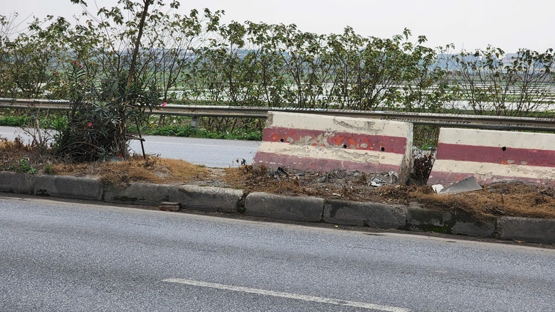 Bắc Ninh: Xe m&aacute;y ngang nhi&ecirc;n đi ngược chiều, quay đầu tr&aacute;i ph&eacute;p tr&ecirc;n QL18- Ảnh 18.