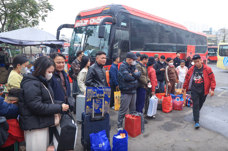 Kiến nghị giảm thuế VAT hỗ trợ doanh nghiệp vận tải vượt &ldquo;b&atilde;o&rdquo; gi&aacute; xăng dầu- Ảnh 1.