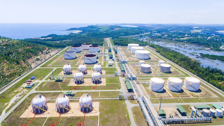 Đề xuất cơ chế đặc thù xây dựng Trung tâm năng lượng và lọc hoá dầu quốc gia tại Dung Quất- Ảnh 2. Đề xuất cơ chế đặc thù xây dựng Trung tâm năng lượng và lọc hoá dầu quốc gia tại Dung Quất- Ảnh 2.