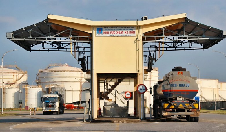 NMLD Dung Quất, Nghi Sơn tăng công suất để nguồn cung xăng dầu không gián đoạn- Ảnh 1.
