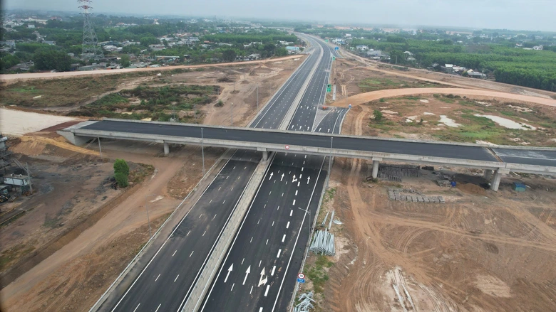 Ba đơn vị phối hợp, đảm bảo th&ocirc;ng xe cao tốc Bi&ecirc;n H&ograve;a - Vũng T&agrave;u đ&uacute;ng hẹn- Ảnh 1.