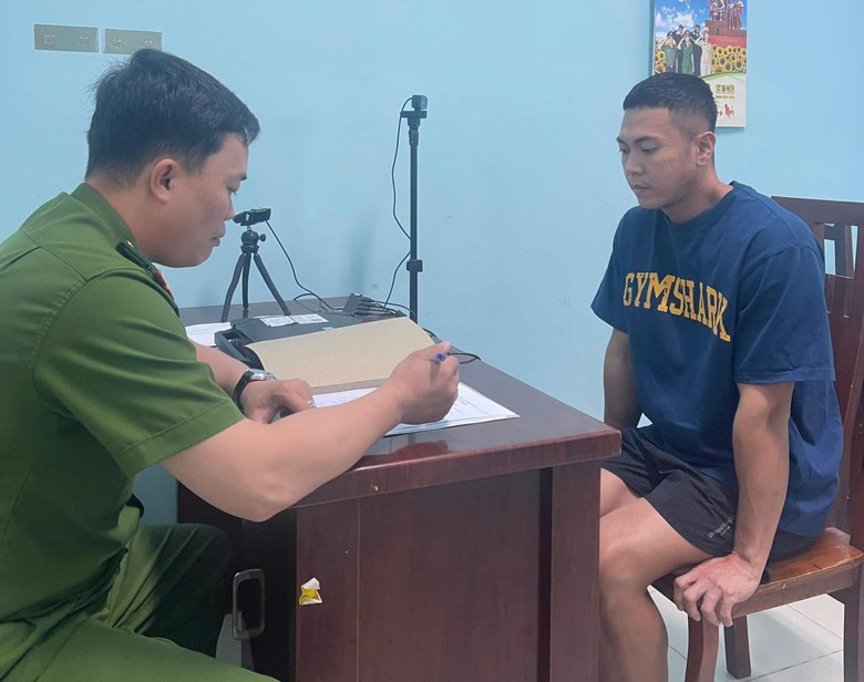 TP.HCM: C&ocirc;ng an điều tra nam thanh ni&ecirc;n đ&aacute;nh nữ shipper do bất đồng c&aacute;ch thức nhận h&agrave;ng- Ảnh 1.