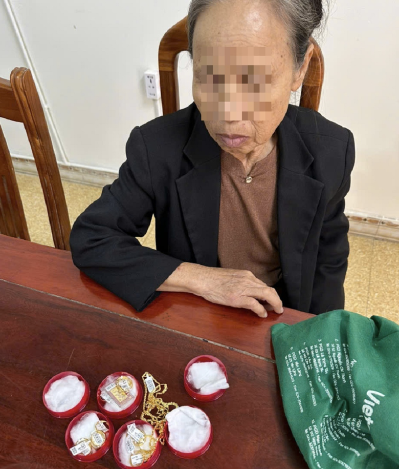 Ngăn chặn kịp thời vụ lừa đảo, chiếm đoạt 19 chỉ v&agrave;ng của cụ b&agrave; 70 tuổi ở Nghệ An- Ảnh 2.