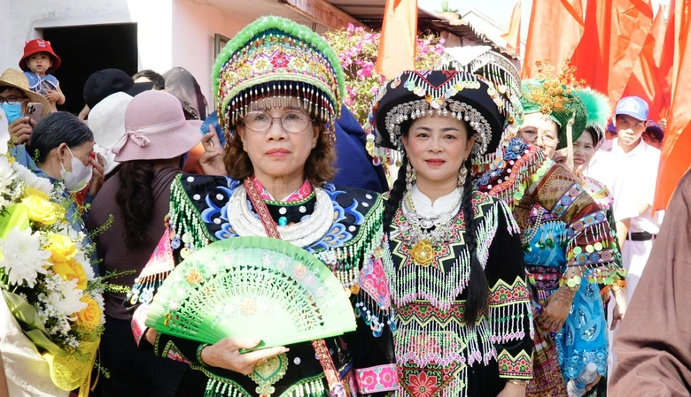 Gia Lai: Rộn ràng khai hội Chùa Bà - Cảng thị Nước Mặn- Ảnh 8. Gia Lai: Rộn ràng khai hội Chùa Bà - Cảng thị Nước Mặn- Ảnh 8.