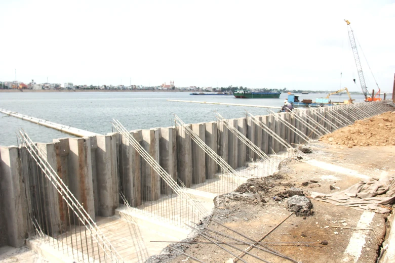 Đồng Th&aacute;p: Tăng tốc thi c&ocirc;ng dự &aacute;n chống sạt lở bờ k&egrave; s&ocirc;ng Tiền- Ảnh 3.