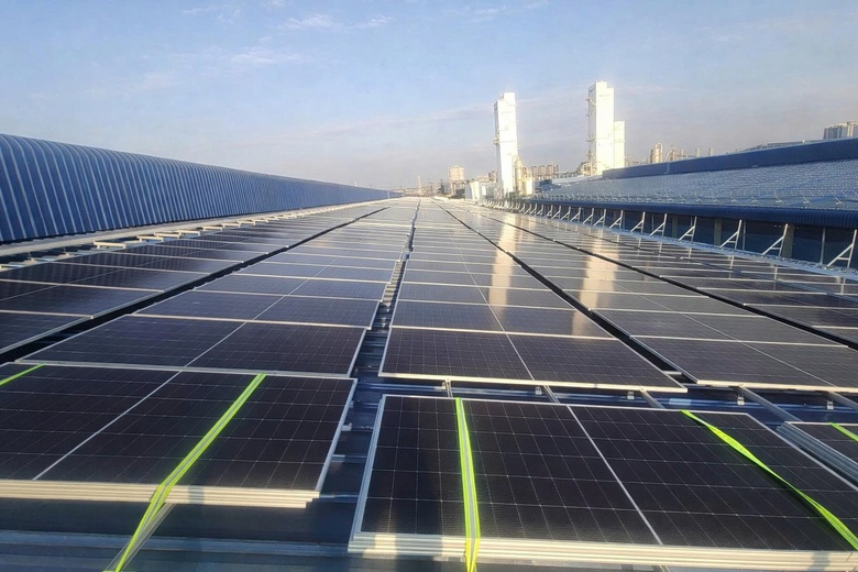 Gần 600 tỷ đồng đầu tư hệ thống điện mặt trời áp mái lớn nhất Việt Nam- Ảnh 2. Gần 600 tỷ đồng đầu tư hệ thống điện mặt trời áp mái lớn nhất Việt Nam- Ảnh 2.