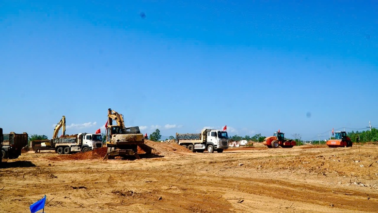 Gia Lai: Đảm bảo điều kiện thi công, thúc tiến độ các dự án hạ tầng trọng điểm- Ảnh 4. Gia Lai: Đảm bảo điều kiện thi công, thúc tiến độ các dự án hạ tầng trọng điểm- Ảnh 4.