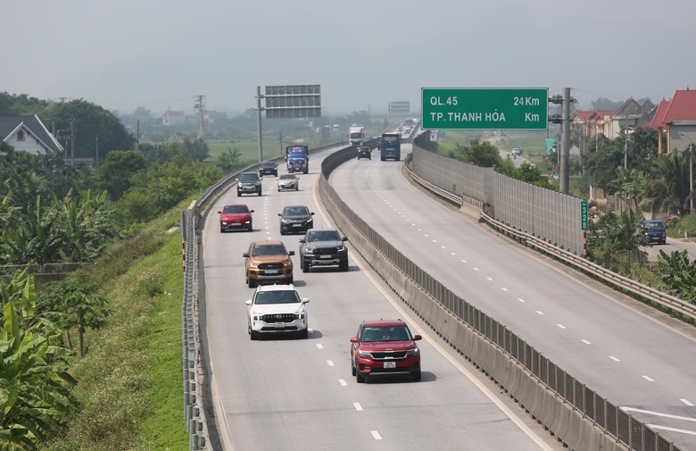 Thu ph&iacute; cao tốc từ Ninh B&igrave;nh v&agrave;o Nghệ An: C&aacute;c l&aacute;i xe cần lưu &yacute; g&igrave;?- Ảnh 1.
