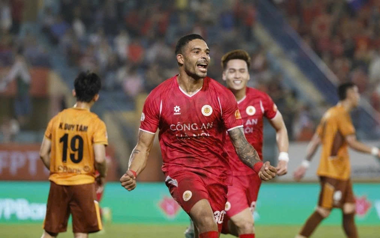 Cuộc đua v&ocirc; địch V-League 2025-2026 sắp ng&atilde; ngũ?- Ảnh 1.