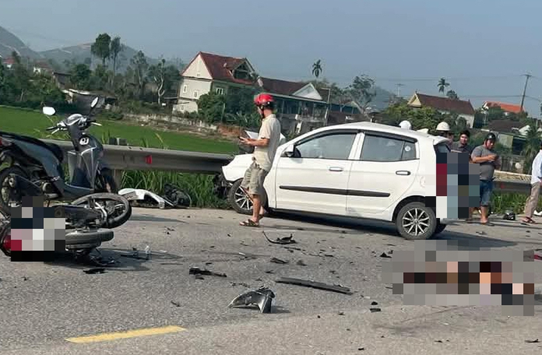 Xe m&aacute;y va chạm &ocirc; t&ocirc; con, một người tử vong, một người bị thương- Ảnh 1.