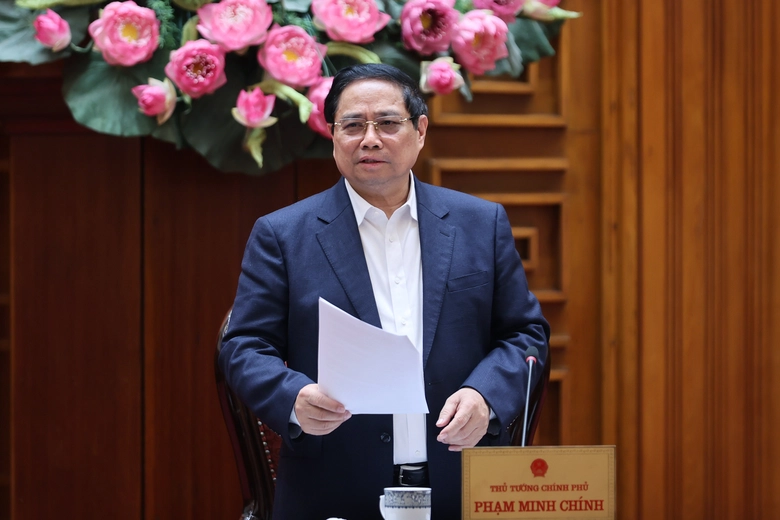 Thủ tướng: Đề xuất ứng ng&acirc;n s&aacute;ch Nh&agrave; nước hỗ trợ Quỹ b&igrave;nh ổn gi&aacute; xăng dầu- Ảnh 1.