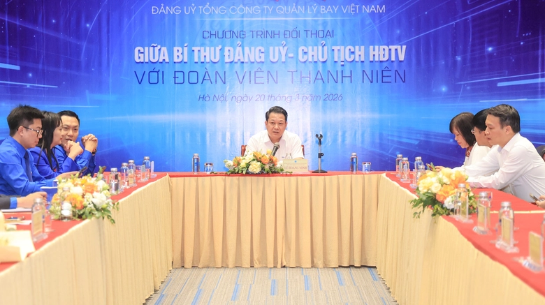 Từ những ca trực thầm lặng đến kh&aacute;t vọng chinh phục bầu trời- Ảnh 1.