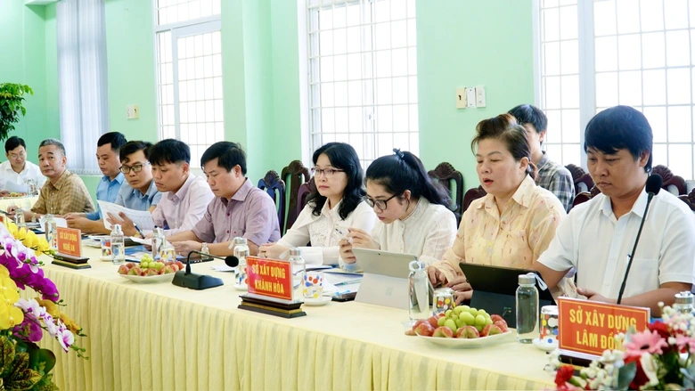 Tăng cường li&ecirc;n kết v&ugrave;ng, n&acirc;ng cao chất lượng quản l&yacute; x&acirc;y dựng dọc miền Trung - T&acirc;y Nguy&ecirc;n- Ảnh 3.