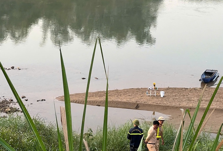 Khánh Hòa: Một đại úy công an hy sinh khi truy bắt “cát tặc”- Ảnh 1. Khánh Hòa: Một đại úy công an hy sinh khi truy bắt “cát tặc”- Ảnh 1.