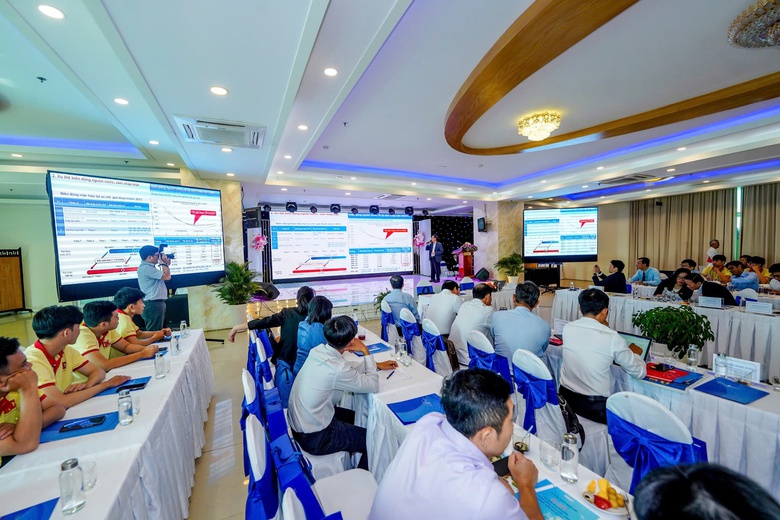 B&agrave;n giải ph&aacute;p chống "kh&aacute;t" cho Đồng bằng s&ocirc;ng Cửu Long- Ảnh 1.