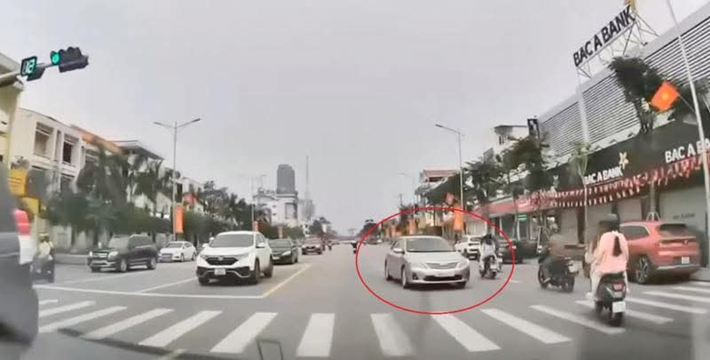 Nhiều t&agrave;i xế vi phạm ở H&agrave; Tĩnh bị xử phạt  qua hệ thống VneTraffic- Ảnh 1.