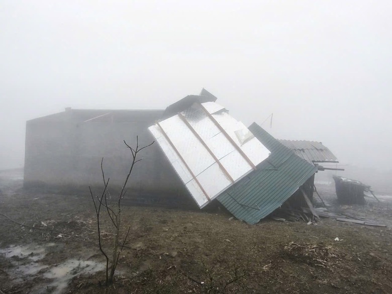 Mưa đ&aacute; trong đ&ecirc;m g&acirc;y thiệt hại tại nhiều x&atilde; v&ugrave;ng cao Tuy&ecirc;n Quang- Ảnh 4.