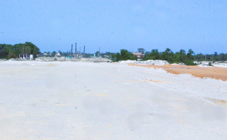 Dự &aacute;n Cảng h&agrave;ng kh&ocirc;ng Quảng Trị: B&agrave;n giao gần 20ha mặt bằng c&ograve;n lại trong th&aacute;ng 3- Ảnh 1.