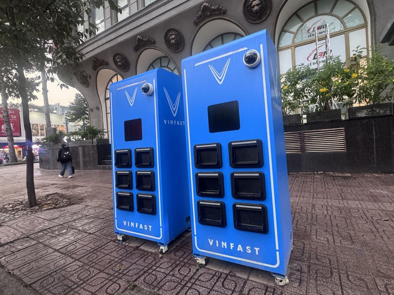 TP.HCM tăng tốc phủ sóng tủ đổi pin xe điện, mở lối giao thông xanh- Ảnh 1. TP.HCM tăng tốc phủ sóng tủ đổi pin xe điện, mở lối giao thông xanh- Ảnh 1.