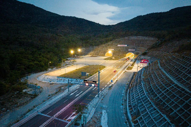 Hạ tầng giao thông trở thành "tài sản" hấp dẫn trên thị trường vốn- Ảnh 2. Hạ tầng giao thông trở thành "tài sản" hấp dẫn trên thị trường vốn- Ảnh 2.