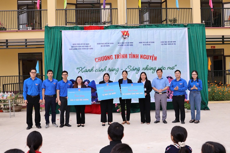 Tuổi trẻ Bộ X&acirc;y dựng chung tay &ldquo;Xanh c&aacute;nh rừng - s&aacute;ng những ước mơ&rdquo;- Ảnh 4.