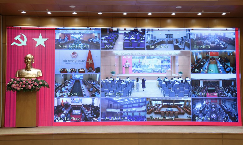 Đảng ủy Ch&iacute;nh phủ định hướng tuy&ecirc;n truyền trọng t&acirc;m, tạo đồng thuận x&atilde; hội- Ảnh 4.