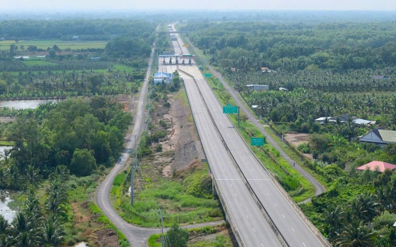 Bộ X&acirc;y dựng đề nghị gỡ kh&oacute; vật liệu cho cao tốc TP.HCM - Trung Lương - Mỹ Thuận- Ảnh 1.